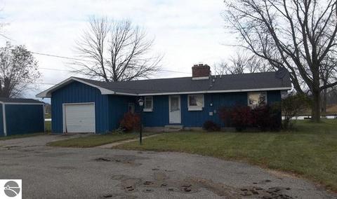 2327 Bay Ridge Dr, Au Gres, MI 48703 photo 1