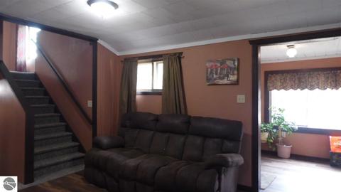406 Oak Ln, Mio, MI 48647 photo 9