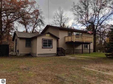406 Oak Ln, Mio, MI 48647 photo 2