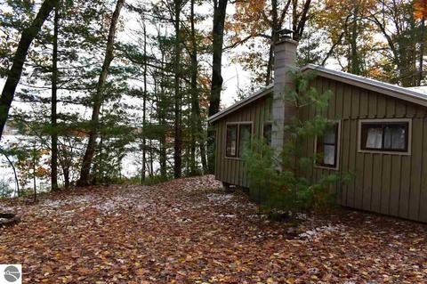 10609 White Pine Rd, Interlochen, MI 49643 photo 5