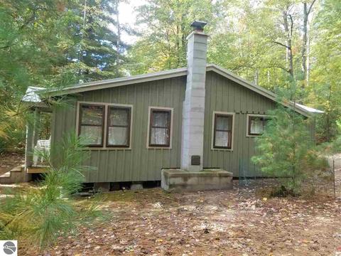 10609 White Pine Rd, Interlochen, MI 49643 photo 11