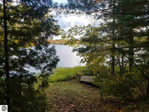 10609 White Pine Rd, Interlochen, MI 49643 photo 12