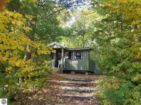 10609 White Pine Rd, Interlochen, MI 49643 photo 2