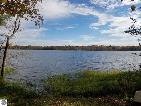 10609 White Pine Rd, Interlochen, MI 49643 photo 6