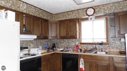 4040 Deckerville Rd, Lupton, MI 48635 photo 7