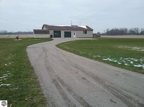8703 E Pleasant Valley Rd, Shepherd, MI 48883 photo 25
