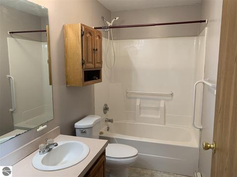 7497 E 16 Rd, Manton, MI 49663 photo 17