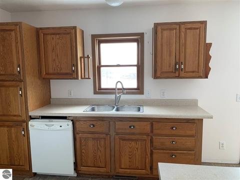 7497 E 16 Rd, Manton, MI 49663 photo 12