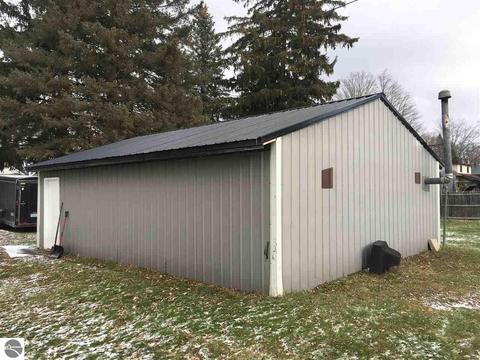 331 W Main St, Sterling, MI 48659 photo 32