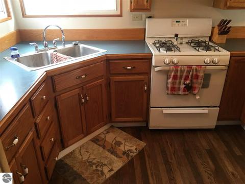 331 W Main St, Sterling, MI 48659 photo 14