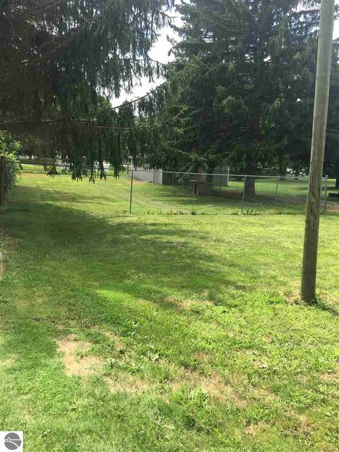331 W Main St, Sterling, MI 48659 photo 27