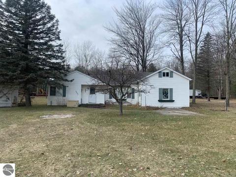 5200 S Huron, Standish, MI 48658 photo 1