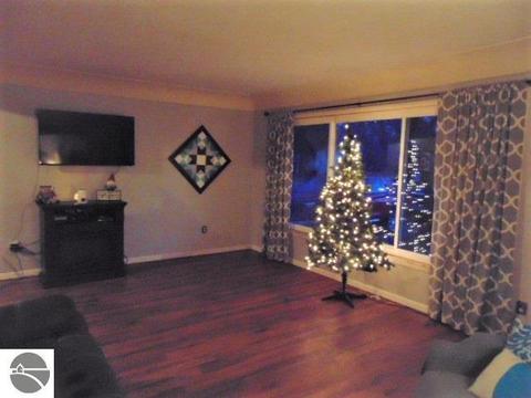 319 E Barber St, Ithaca, MI 48847 photo 16