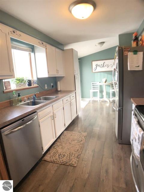 1340 E Walton, Shepherd, MI 48883 photo 16