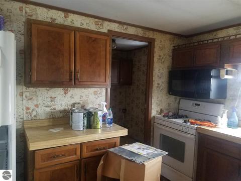 807 Bendon Rd, Interlochen, MI 49643 photo 16