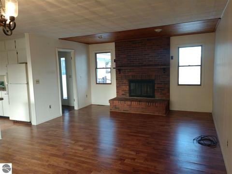 412 E Michigan Ave, Au Gres, MI 48703 photo 11