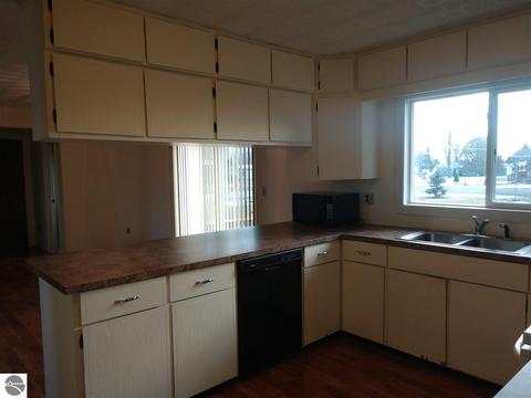412 E Michigan Ave, Au Gres, MI 48703 photo 15