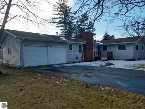 412 E Michigan Ave, Au Gres, MI 48703 photo 3