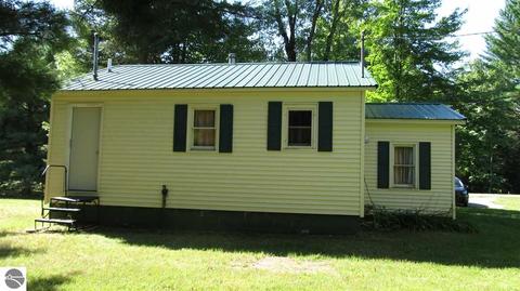 5200 Turtle Rd, Tawas City, MI 48748 photo 2