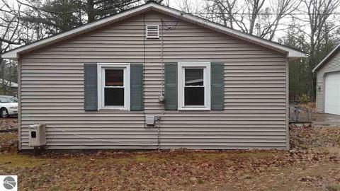 93 W Scherry Srteet, Au Gres, MI 48703 photo 2