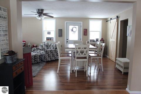 3483 E River Rd, Mount Pleasant, MI 48858 photo 7