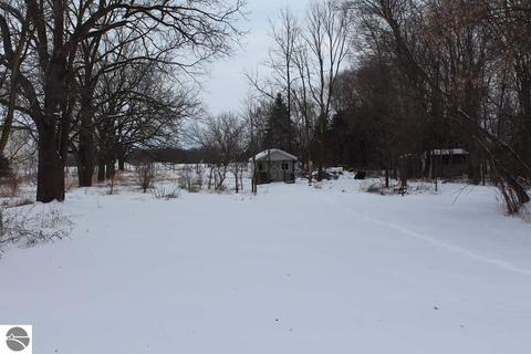 3483 E River Rd, Mount Pleasant, MI 48858 photo 6