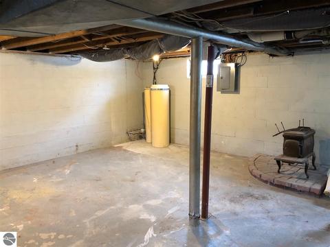 821 E Bennett Ave, Mount Pleasant, MI 48858 photo 19