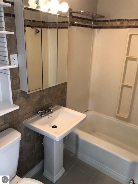 821 E Bennett Ave, Mount Pleasant, MI 48858 photo 12