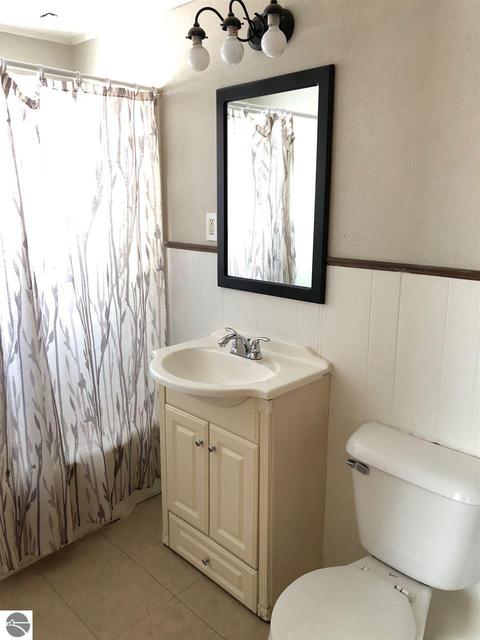821 E Bennett Ave, Mount Pleasant, MI 48858 photo 29
