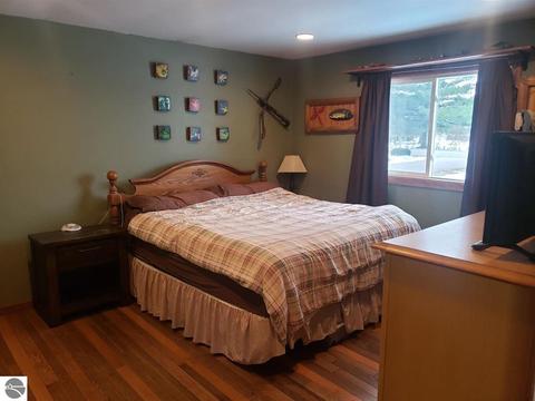 5850 E Baseline Rd, Mount Pleasant, MI 48858 photo 12