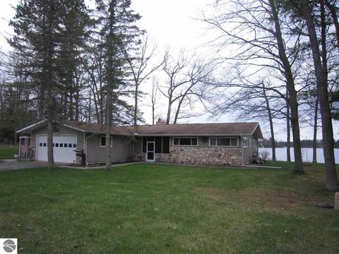 3700 Shoreline Dr, Lupton, MI 48635 photo 7