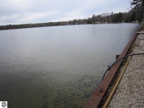 3700 Shoreline Dr, Lupton, MI 48635 photo 5