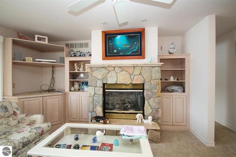 3902 E River Rd, Mount Pleasant, MI 48858 photo 7