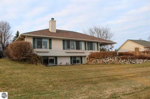 3902 E River Rd, Mount Pleasant, MI 48858 photo 3