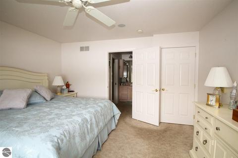 3902 E River Rd, Mount Pleasant, MI 48858 photo 17