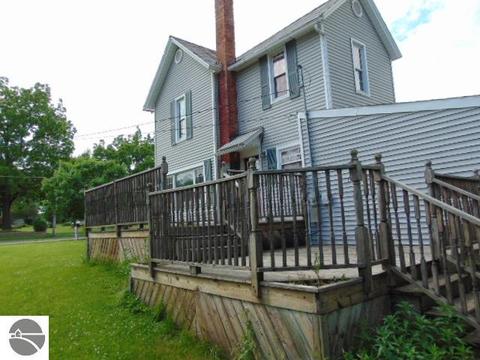516 N Pine River St, Ithaca, MI 48847 photo 3