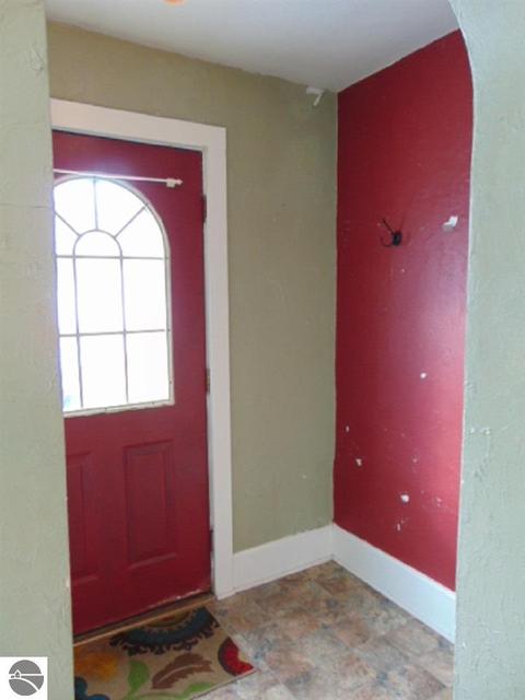 516 N Pine River St, Ithaca, MI 48847 photo 7
