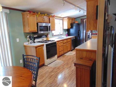 600 Norton Gibbs Dr, Ithaca, MI 48847 photo 5