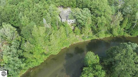 7480 E River Rd, Mount Pleasant, MI 48858 photo 5
