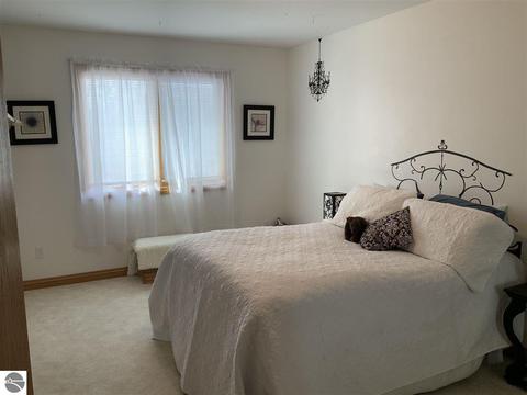 7480 E River Rd, Mount Pleasant, MI 48858 photo 23