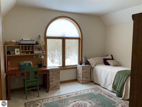 7480 E River Rd, Mount Pleasant, MI 48858 photo 25