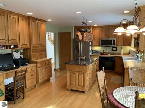 7480 E River Rd, Mount Pleasant, MI 48858 photo 14