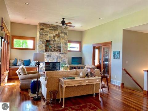 7096 S Cedarview Ln, Cedar, MI 49621 photo 7