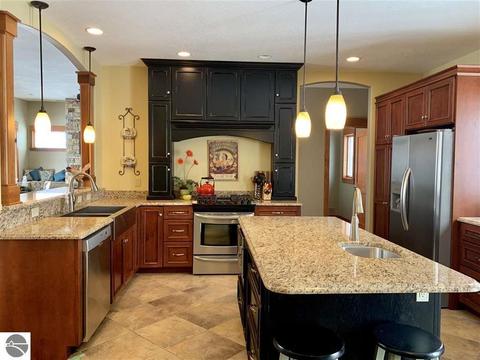 7096 S Cedarview Ln, Cedar, MI 49621 photo 12