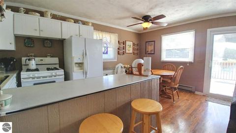 340 Gitchegumee Dr, Buckley, MI 49620 photo 5