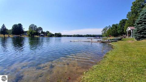340 Gitchegumee Dr, Buckley, MI 49620 photo 27