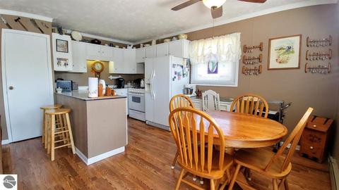 340 Gitchegumee Dr, Buckley, MI 49620 photo 4