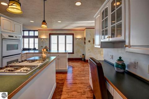 8193 S Pine Tree Ln, Cedar, MI 49621 photo 19