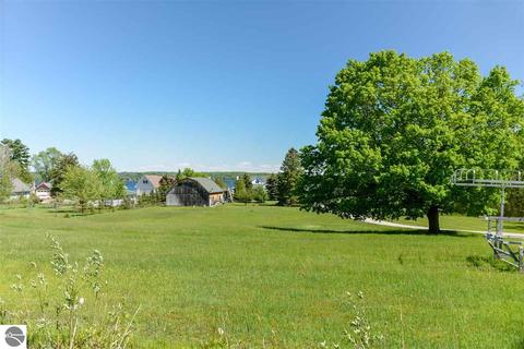 8193 S Pine Tree Ln, Cedar, MI 49621 photo 47