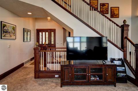 8193 S Pine Tree Ln, Cedar, MI 49621 photo 18